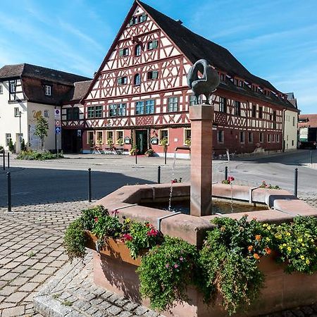 Der Schwan Hotel & Restaurant Schwanstetten Exterior foto